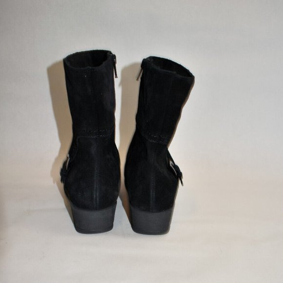 New! LA CANADIENNE Black Suede Sanford Wedge Ankle Boots 8 DD323 - Picture 6 of 7
